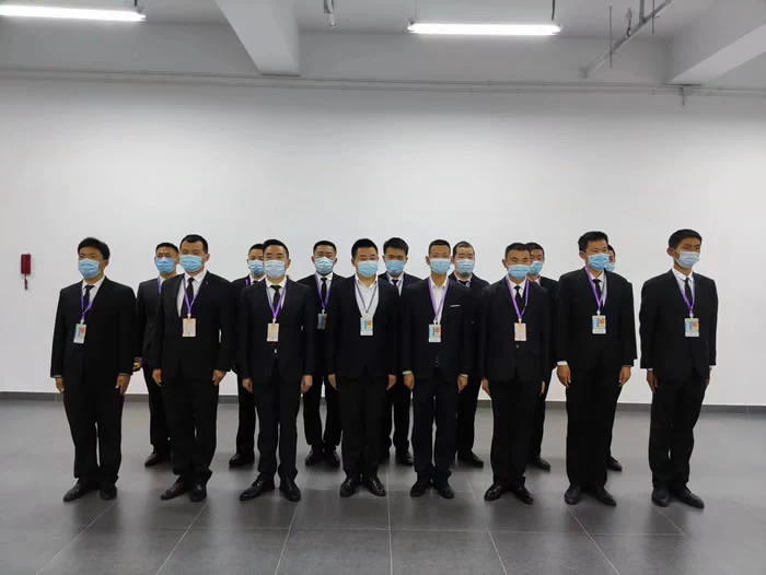 上海某小区发生盗窃案，小区专业保安帮业主追回巨款