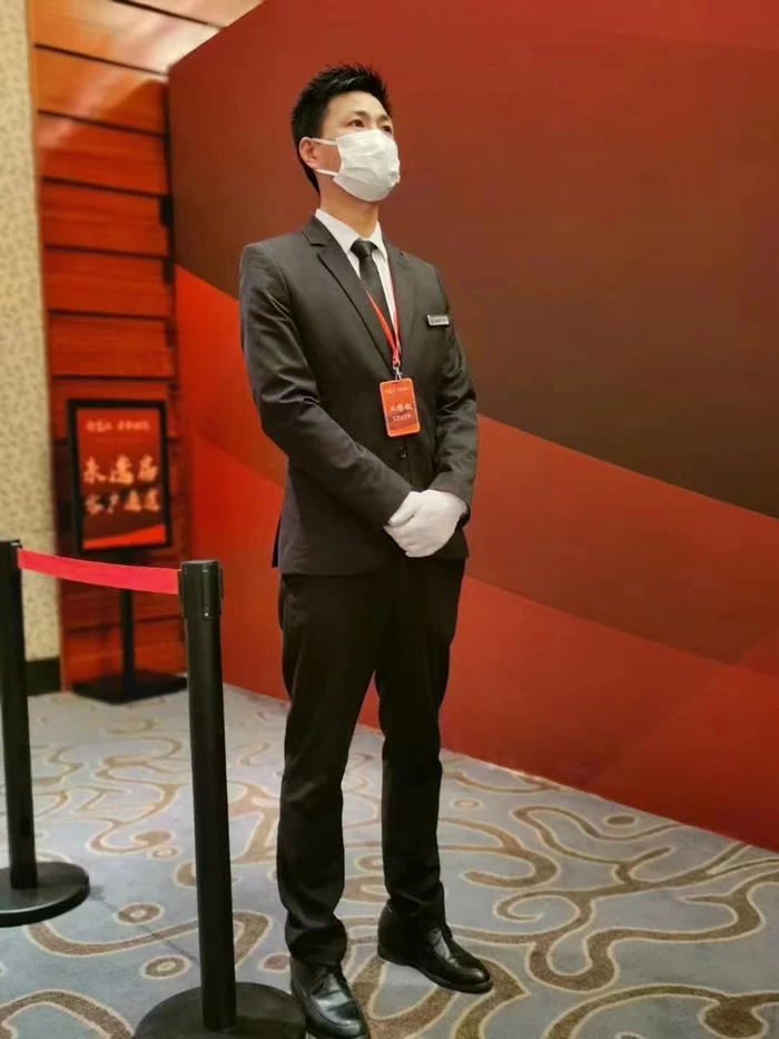 上海某工地屡屡被偷，工头雇专业保安镇守